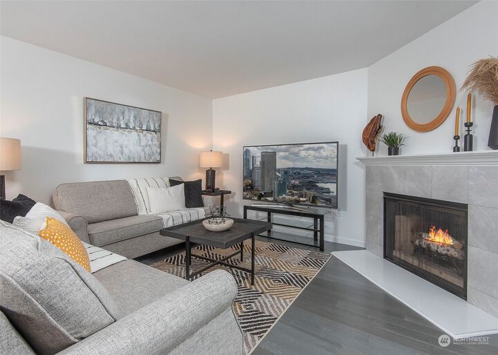 Property Photo: 12724 NE 144th Street E203 WA 98034