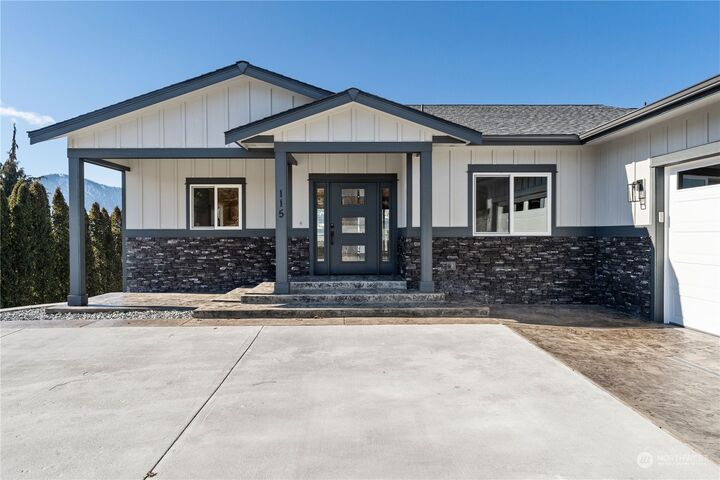 Property Photo: 115 Pinot Noir Lane WA 98831