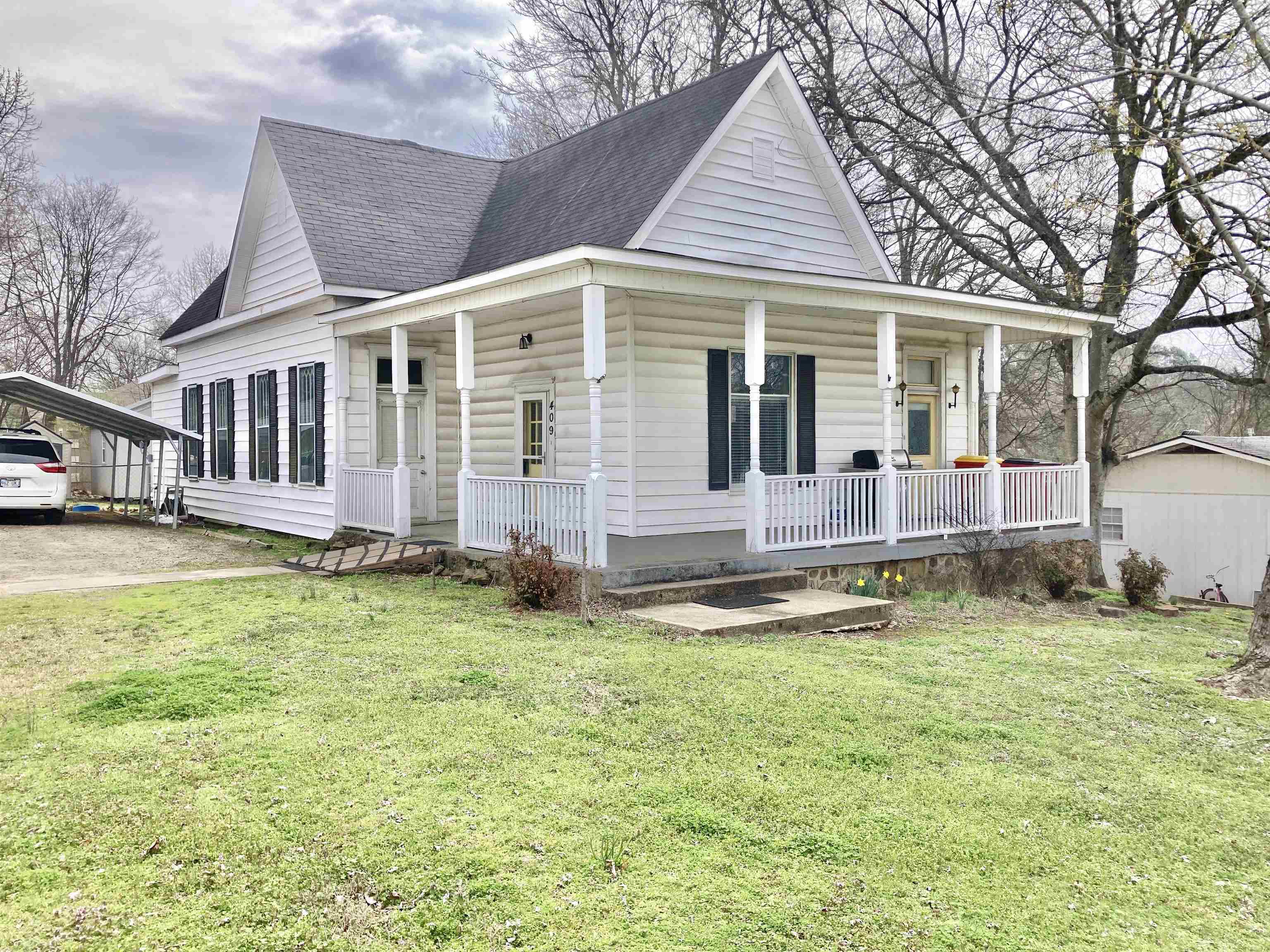 409 W Valley Street  Morrilton AR 72110 photo