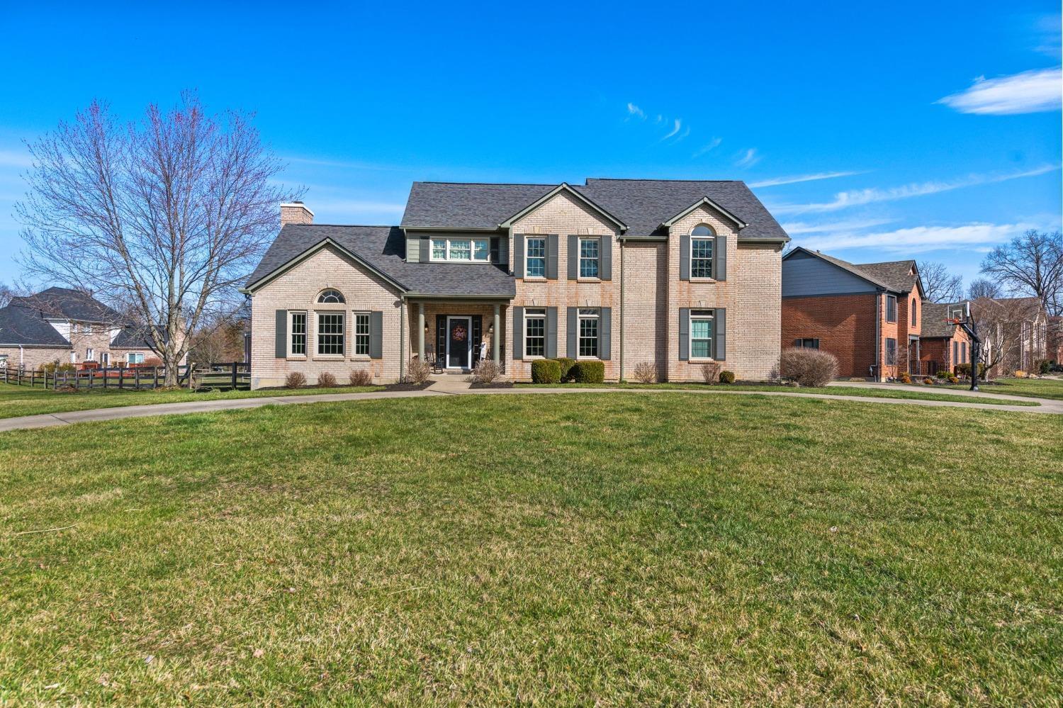 Property Photo: 1322 Bedfordshire Dr OH 45140