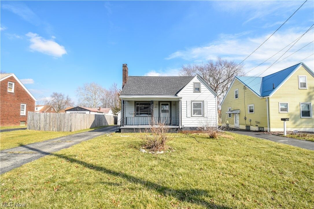 Property Photo: 121 Princess Street OH 44405