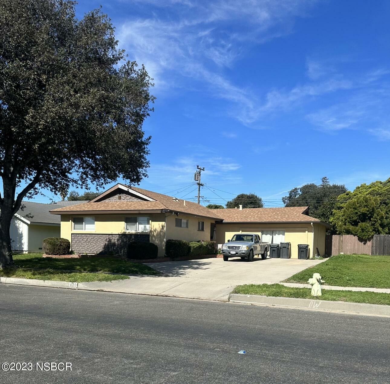 Property Photo:  431 E Creston Street  CA 93454 