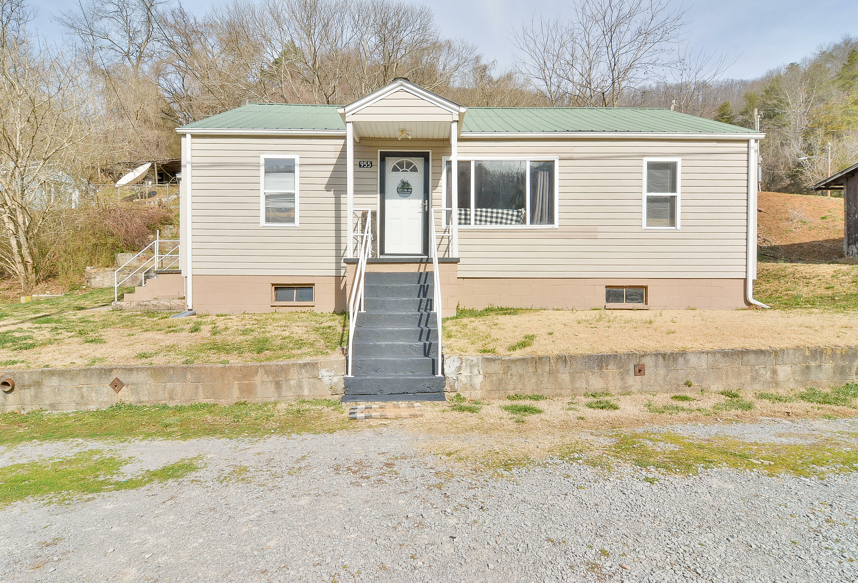 Property Photo:  955 Mustang Street  VA 24244 