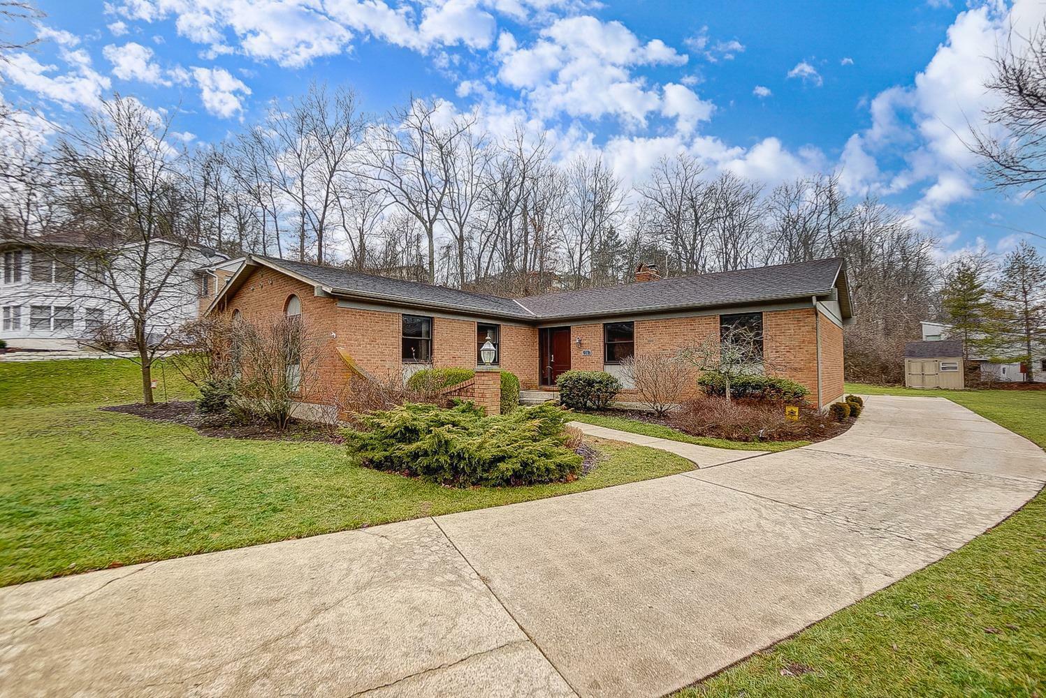 Property Photo: 2317 Beechcreek Ln OH 45233