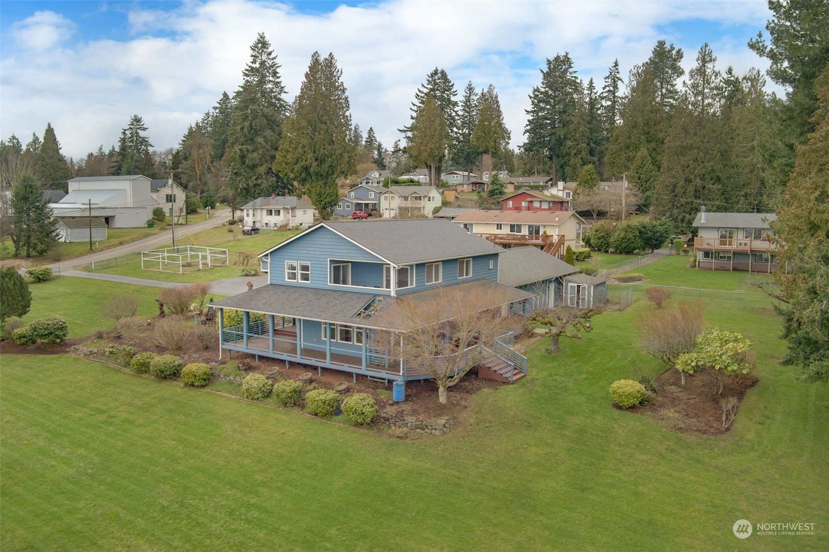 Property Photo:  7511 E Chester Road  WA 98366 