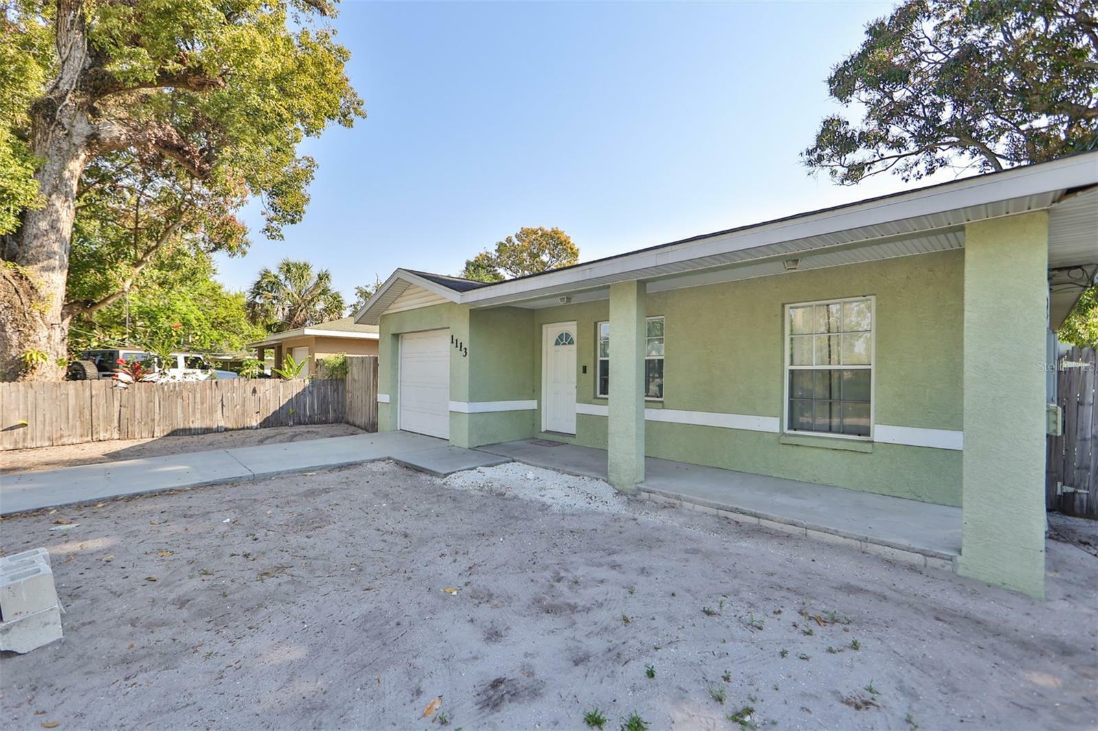 Property Photo:  1113 7th Street Court W  FL 34205 