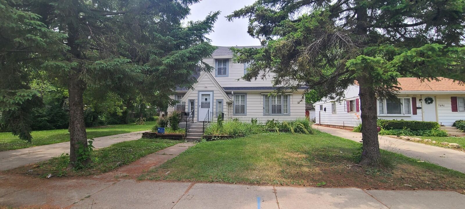 Property Photo:  5839 N 35th St  WI 53209 