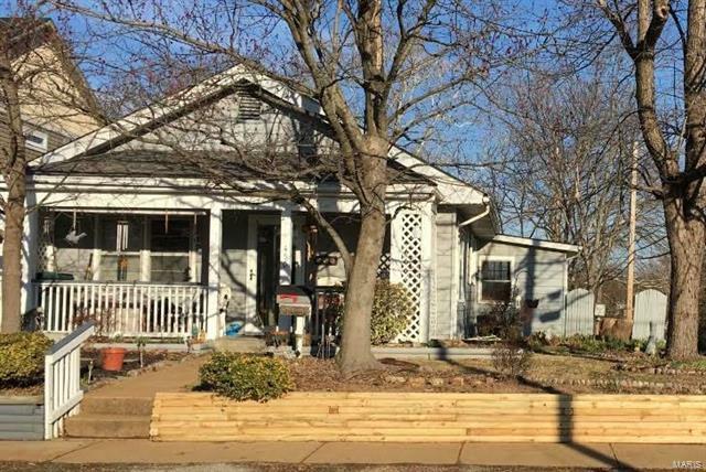 Property Photo: 450 Couch Avenue MO 63122