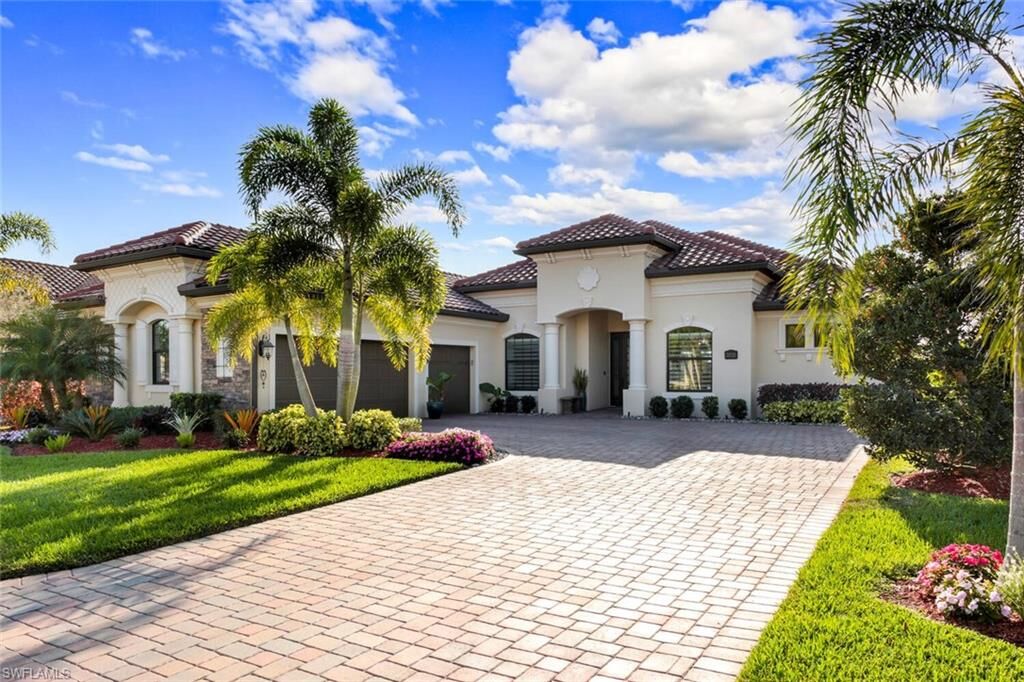 Property Photo: 28720 Cavan Ct FL 34135