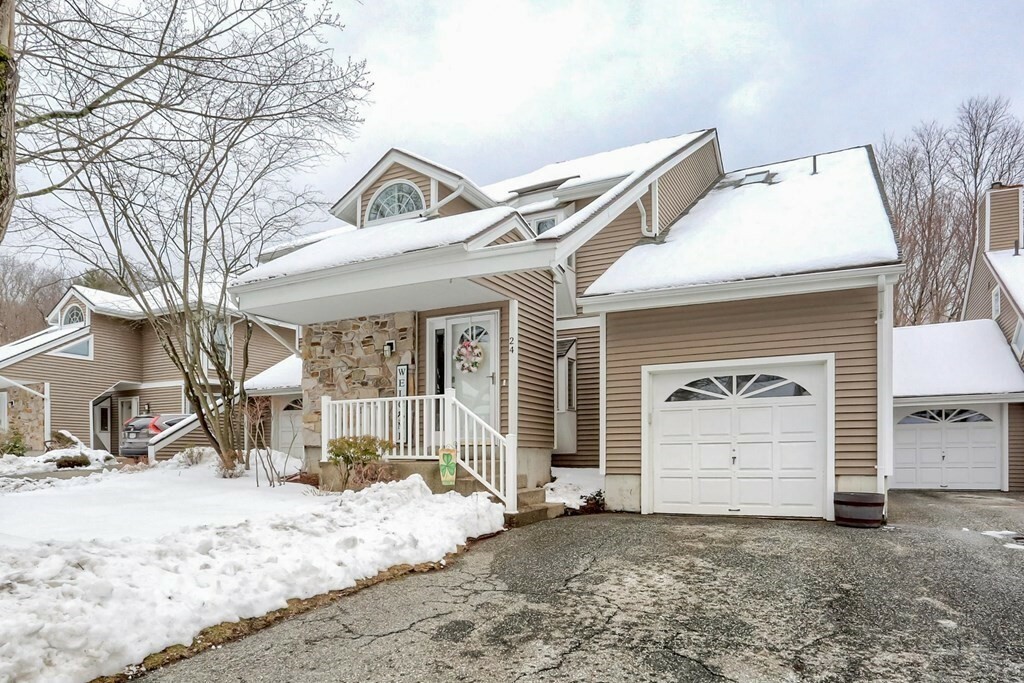 Property Photo:  24 S View Dr 24  MA 01077 