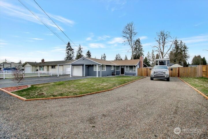 Property Photo: 5027 86 Place NE WA 98270