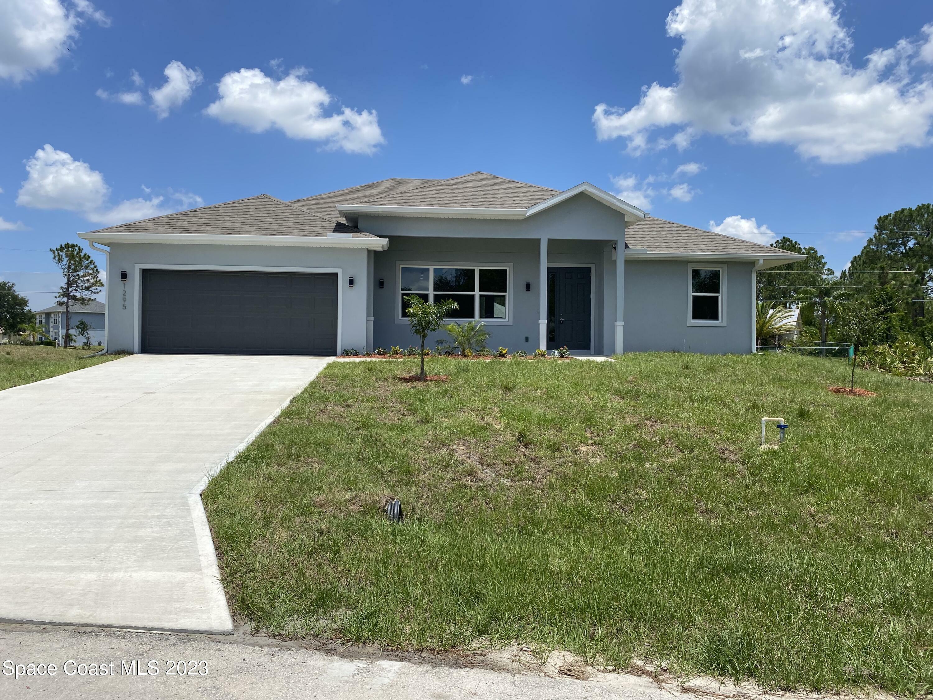 Property Photo:  1295 Ragen Road SE  FL 32909 