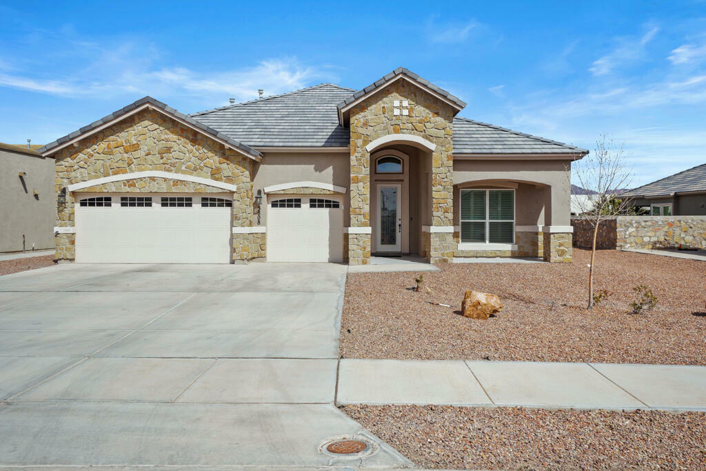 Property Photo:  5808 Valley Spruce Drive  TX 79932 