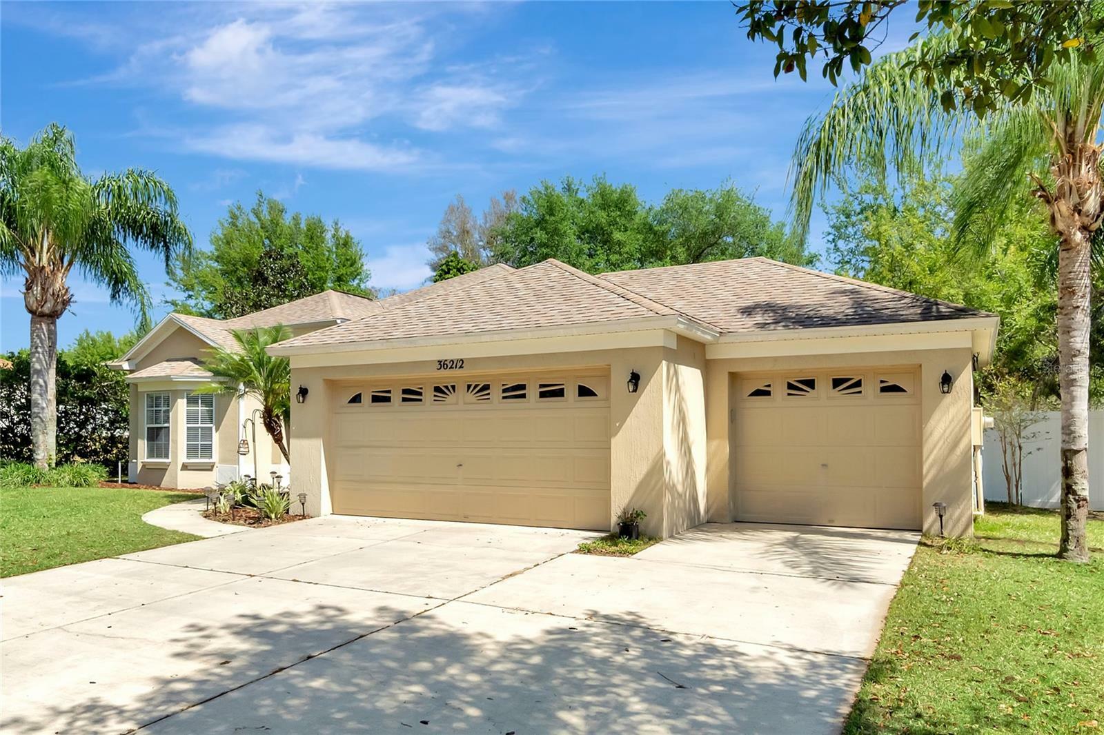 Property Photo: 36212 Spirit Court FL 32735