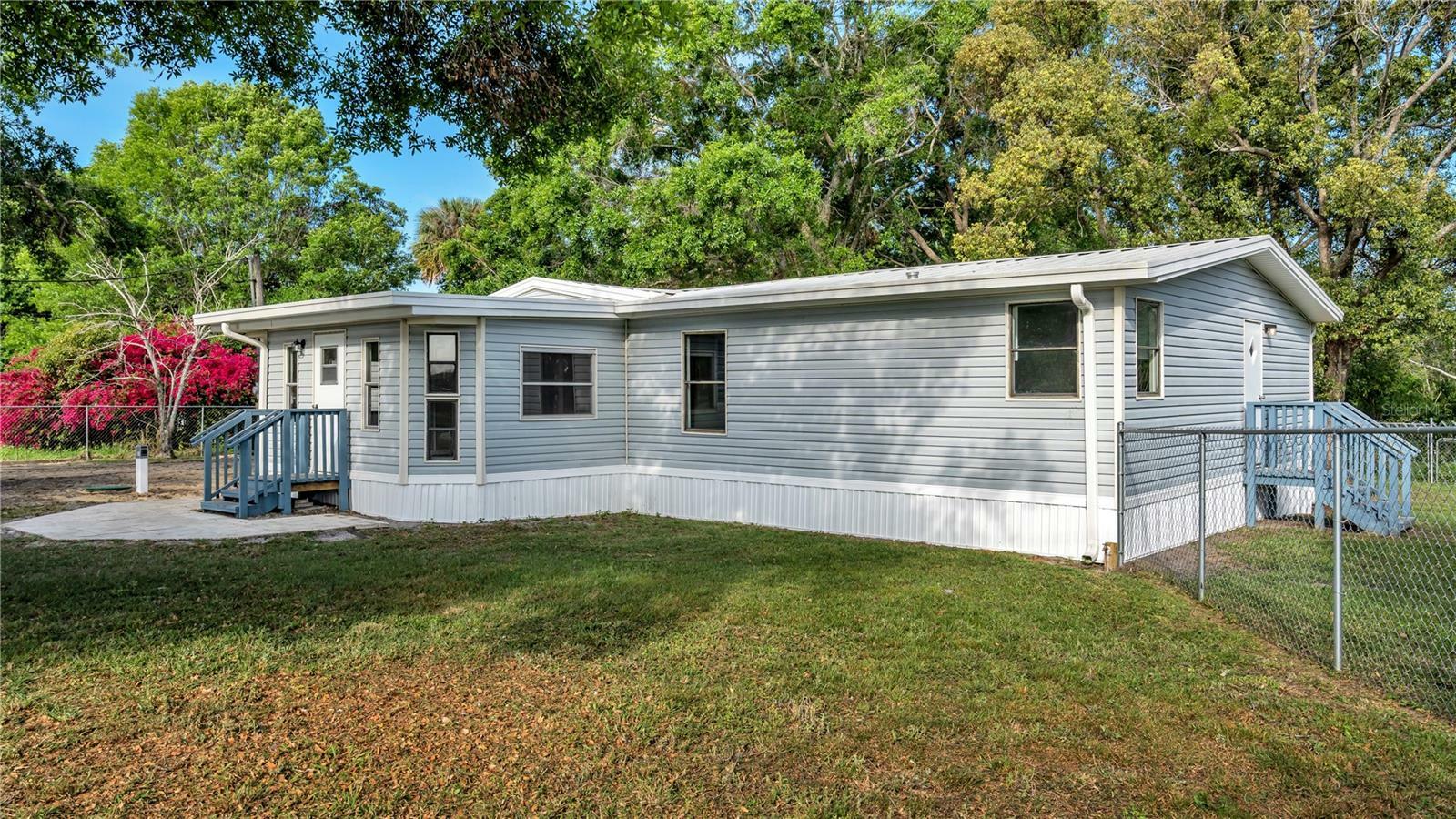 Property Photo:  108 Shell Road  FL 33880 