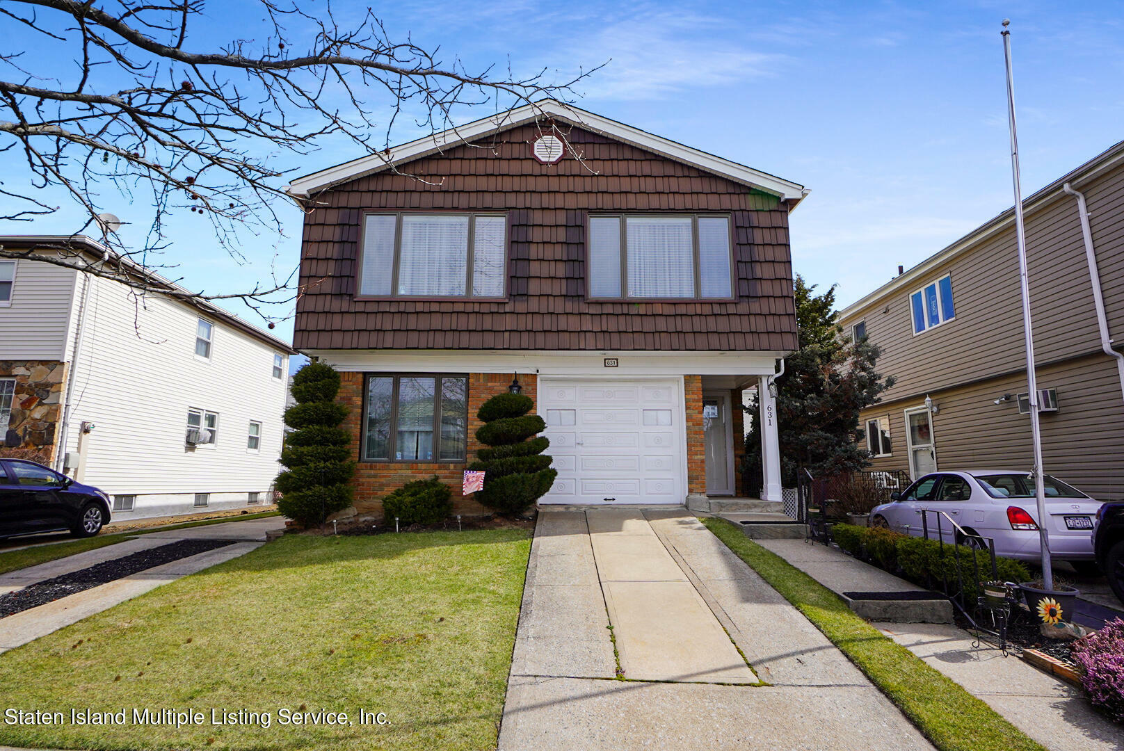 Property Photo:  631 Armstrong Avenue  NY 10308 