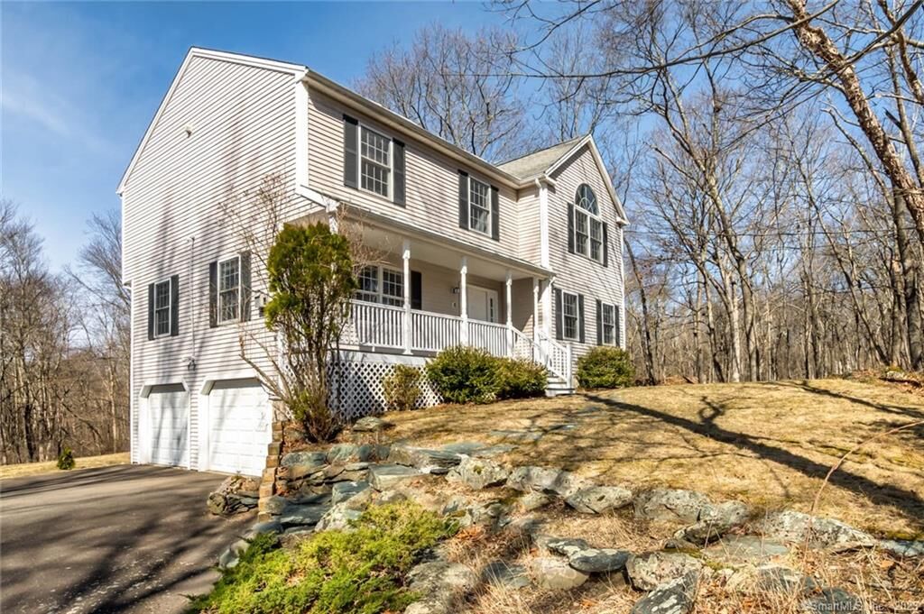 Property Photo:  8 Park Lane  CT 06525 