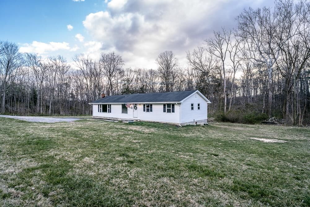 House for sale in Elkton 5002 E Point Rd, Elkton, VA 22827