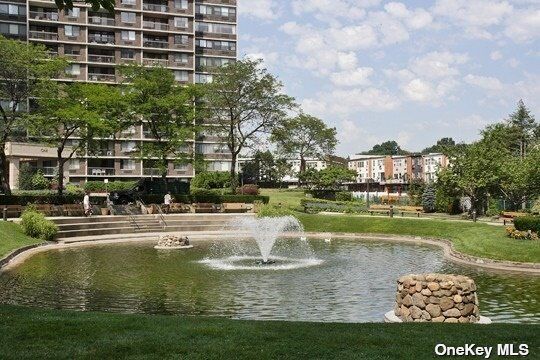 Property Photo: 2 Bay Club Drive 5D NY 11360