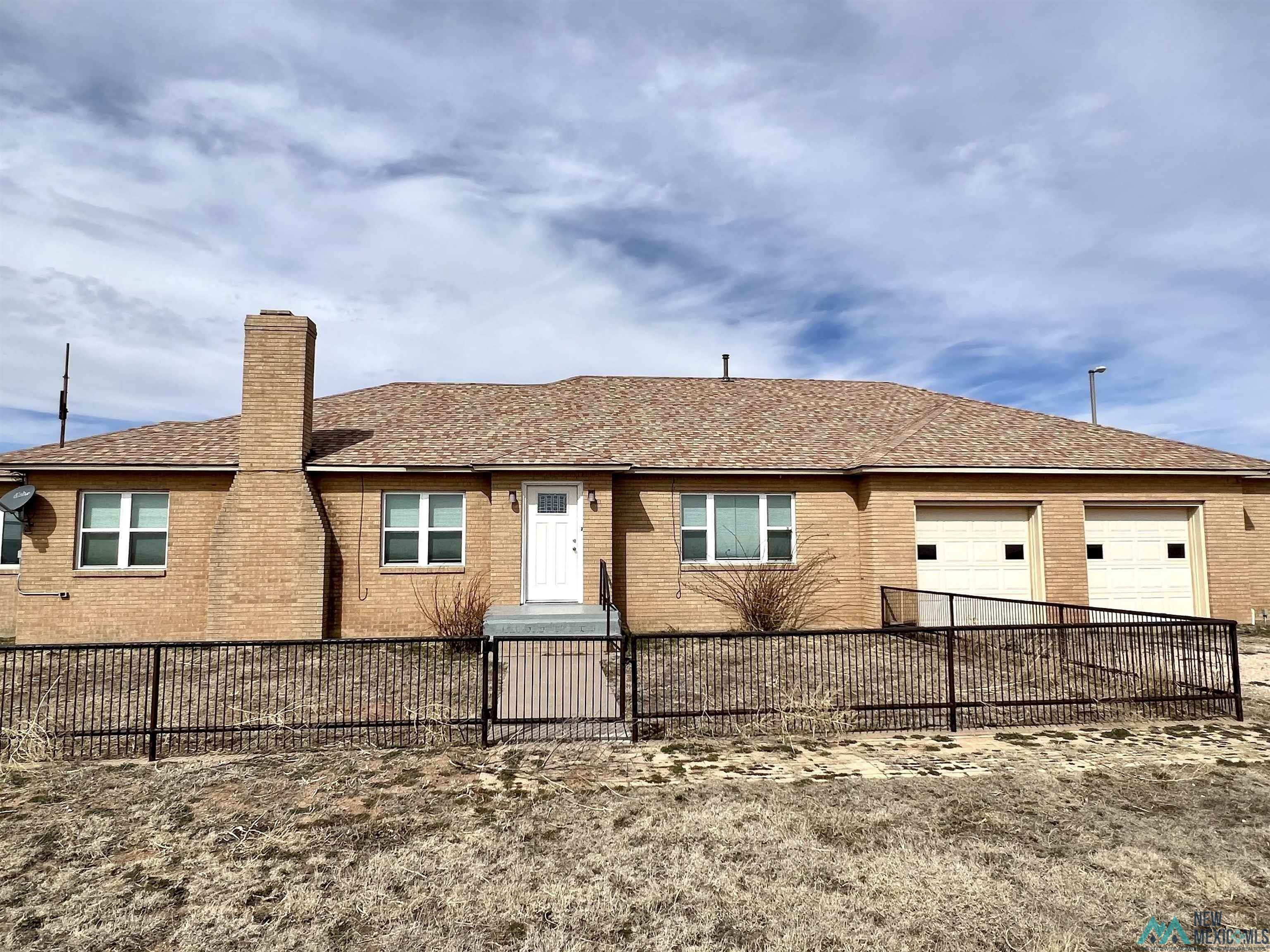 Property Photo: 990 Cr 22 NM 88101