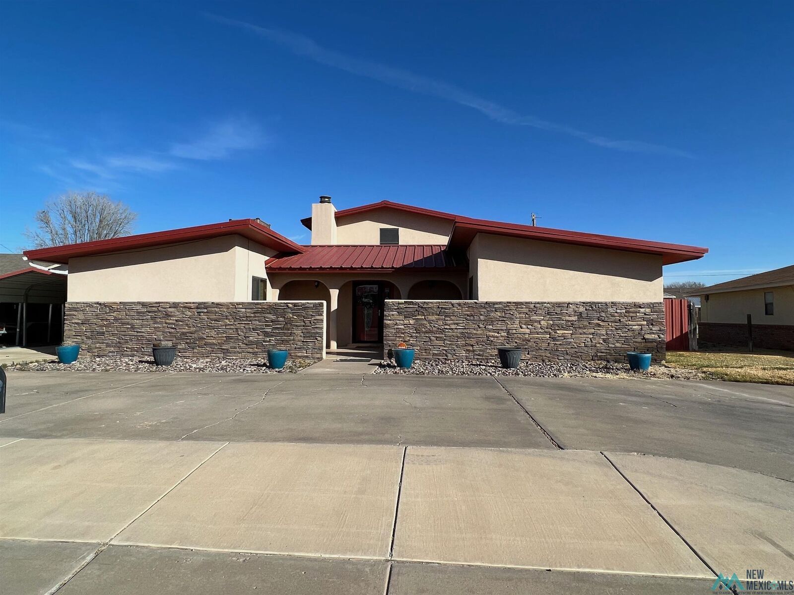 Property Photo:  2110 W Bullock Avenue  NM 88210 