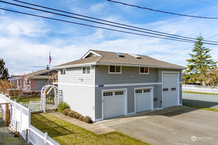 Property Photo:  3574 Shell Street  WA 98253 