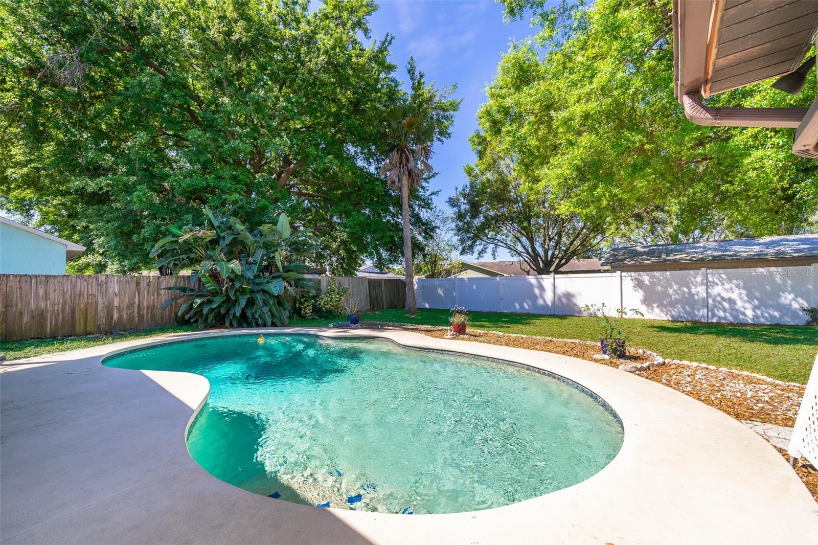 Property Photo: 1531 Gladiolas Drive FL 32792