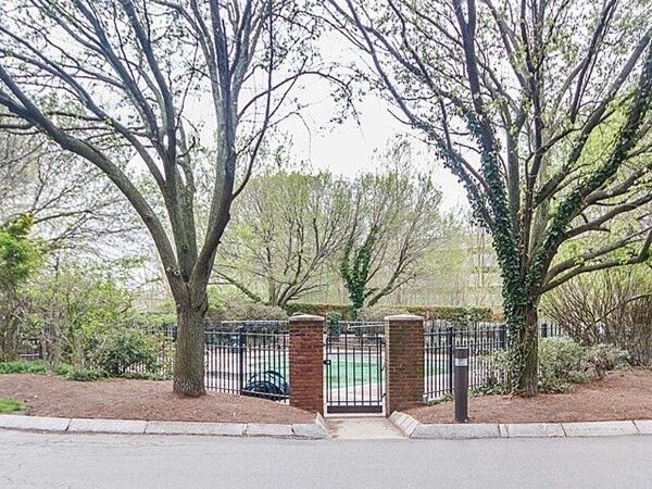 Property Photo:  165 Cottage St 612  MA 02150 