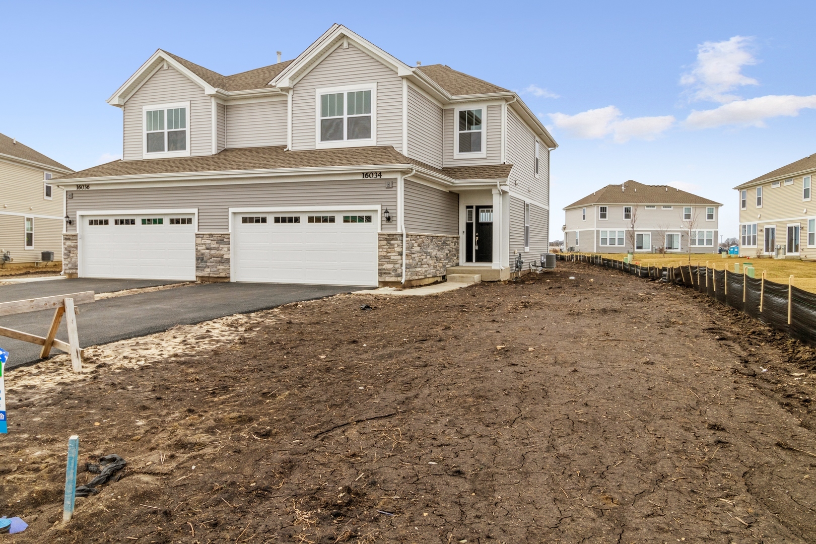 Property Photo: 25624 W Springview Drive IL 60586