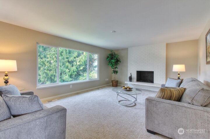 Property Photo:  18928 131st Place SE  WA 98058 