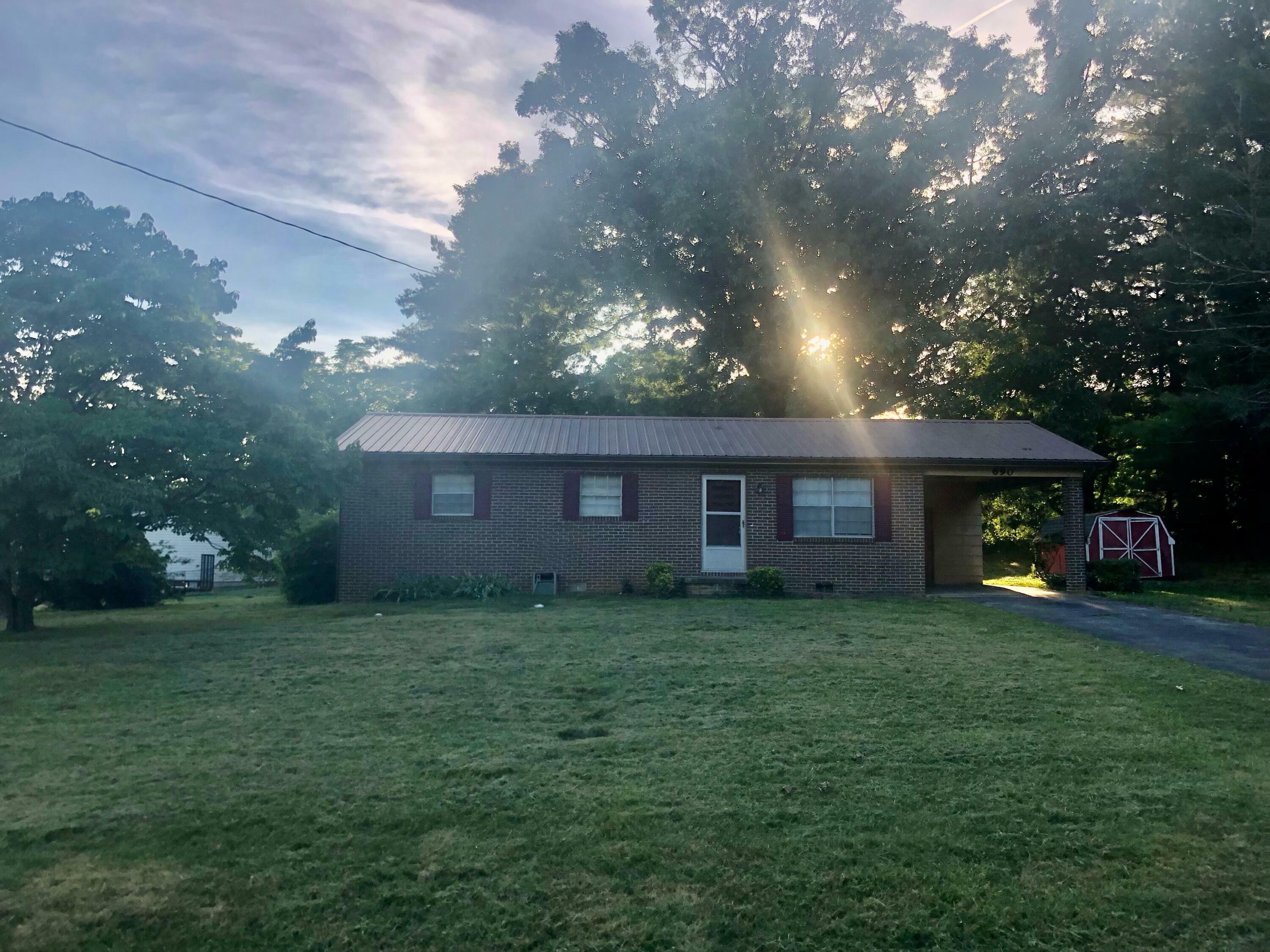 Property Photo:  690 Choctaw Drive  TN 37641 