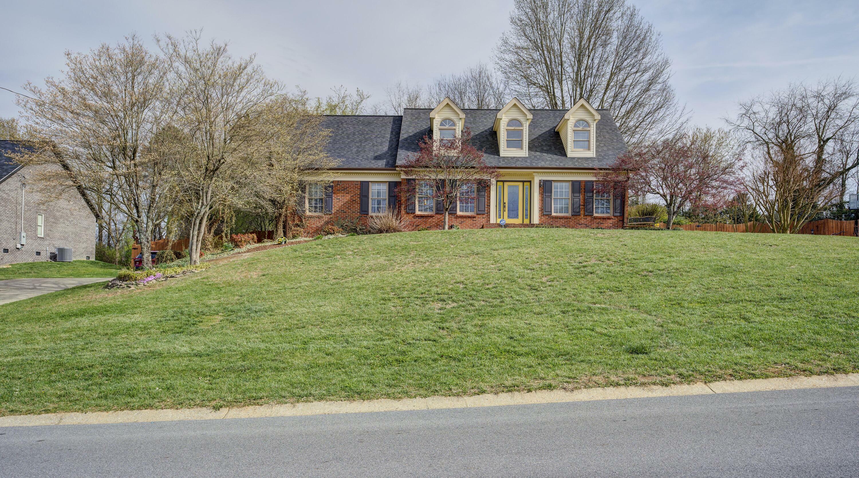 305 Chesterfield Drive  Kingsport TN 37663 photo