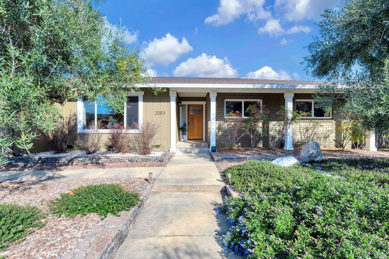 Property Photo:  2053 Rolling Hill Drive  CA 95404 