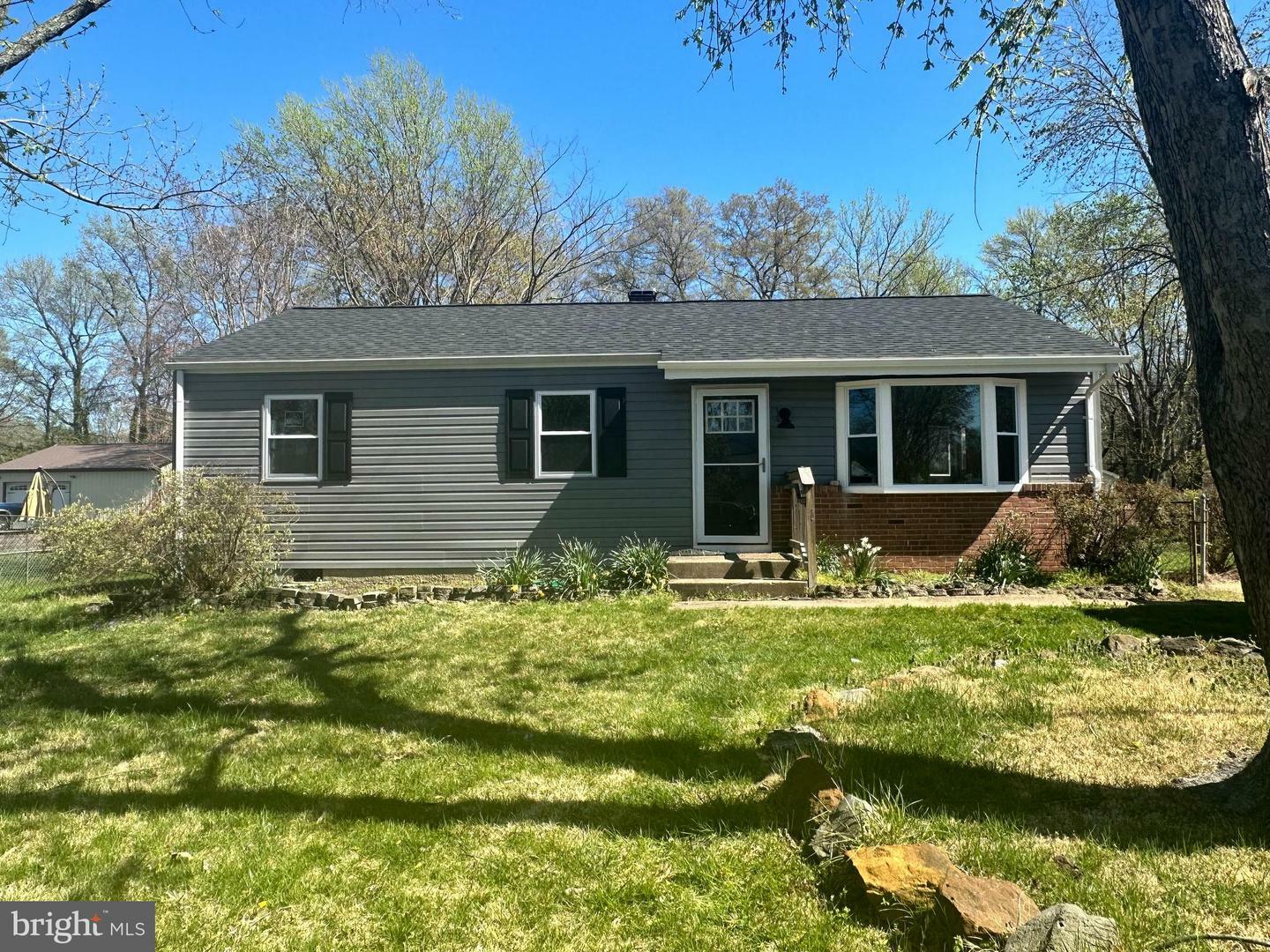 Property Photo:  122 River Road  MD 21037 