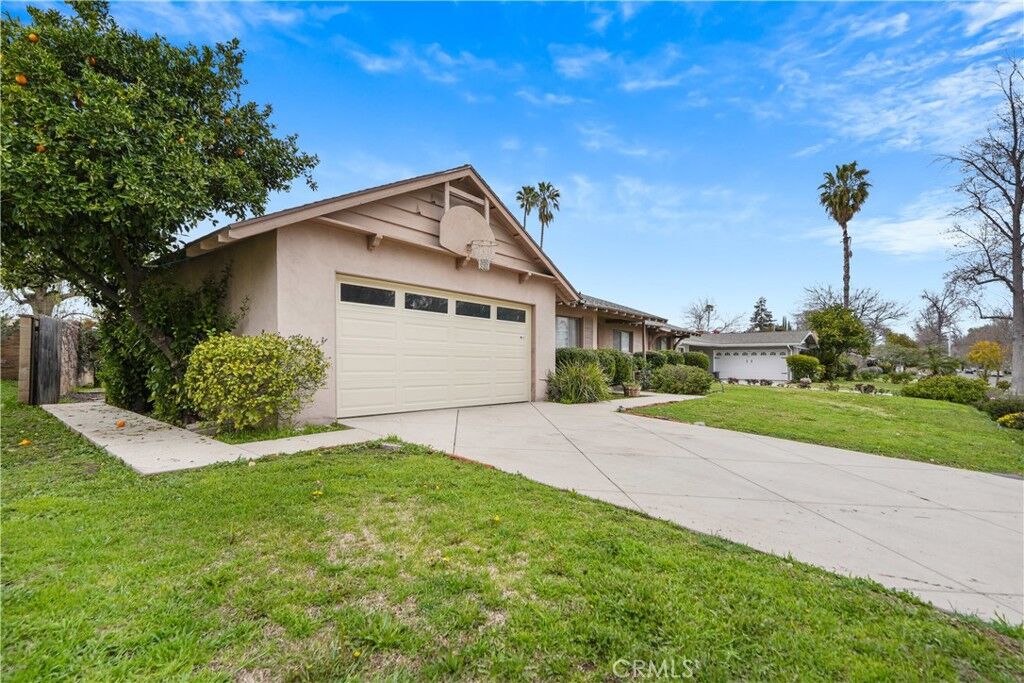 Property Photo:  6529 Sausalito Avenue  CA 91307 