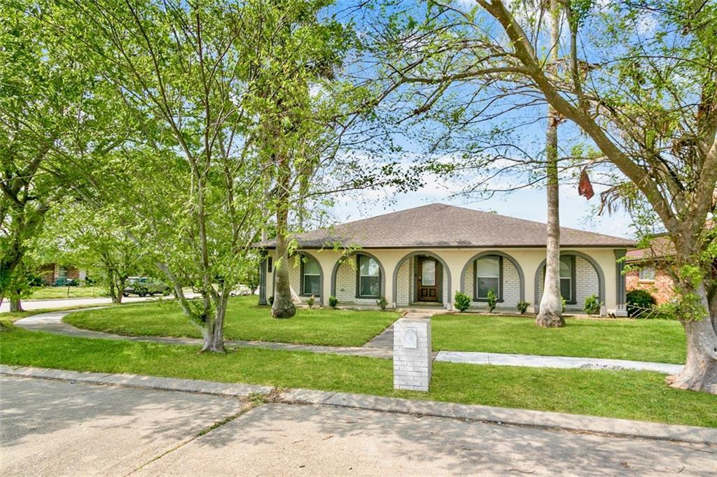 Property Photo:  9743 W Wheaton Circle  LA 70127 