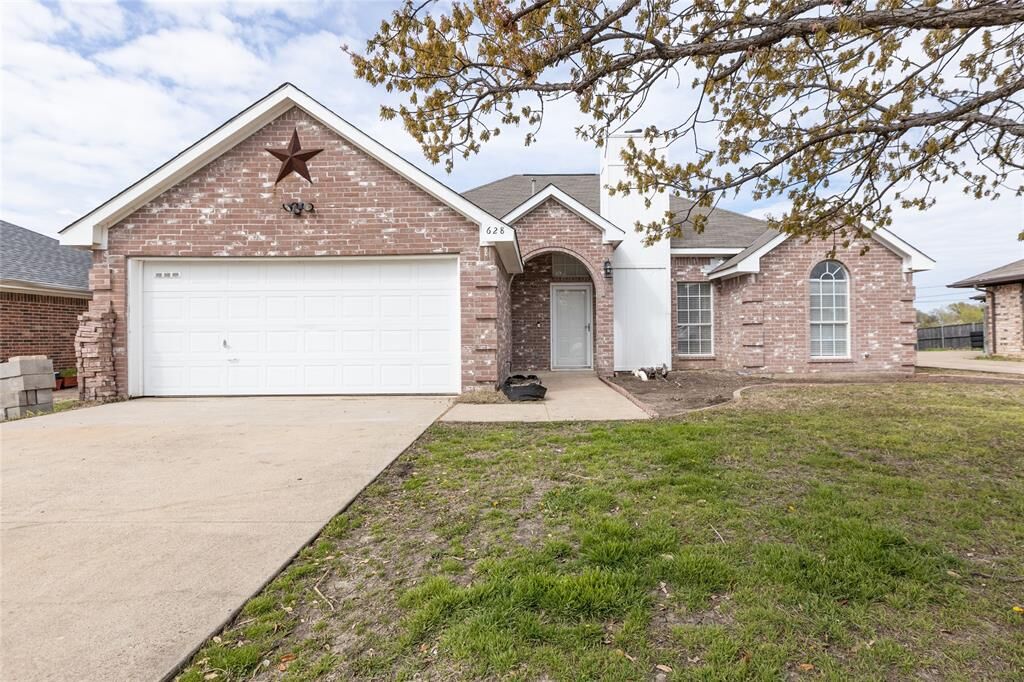 Property Photo:  628 Willow Way  TX 75098 