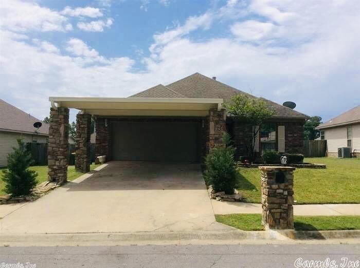 Property Photo: 9903 Merlot Lane AR 72118