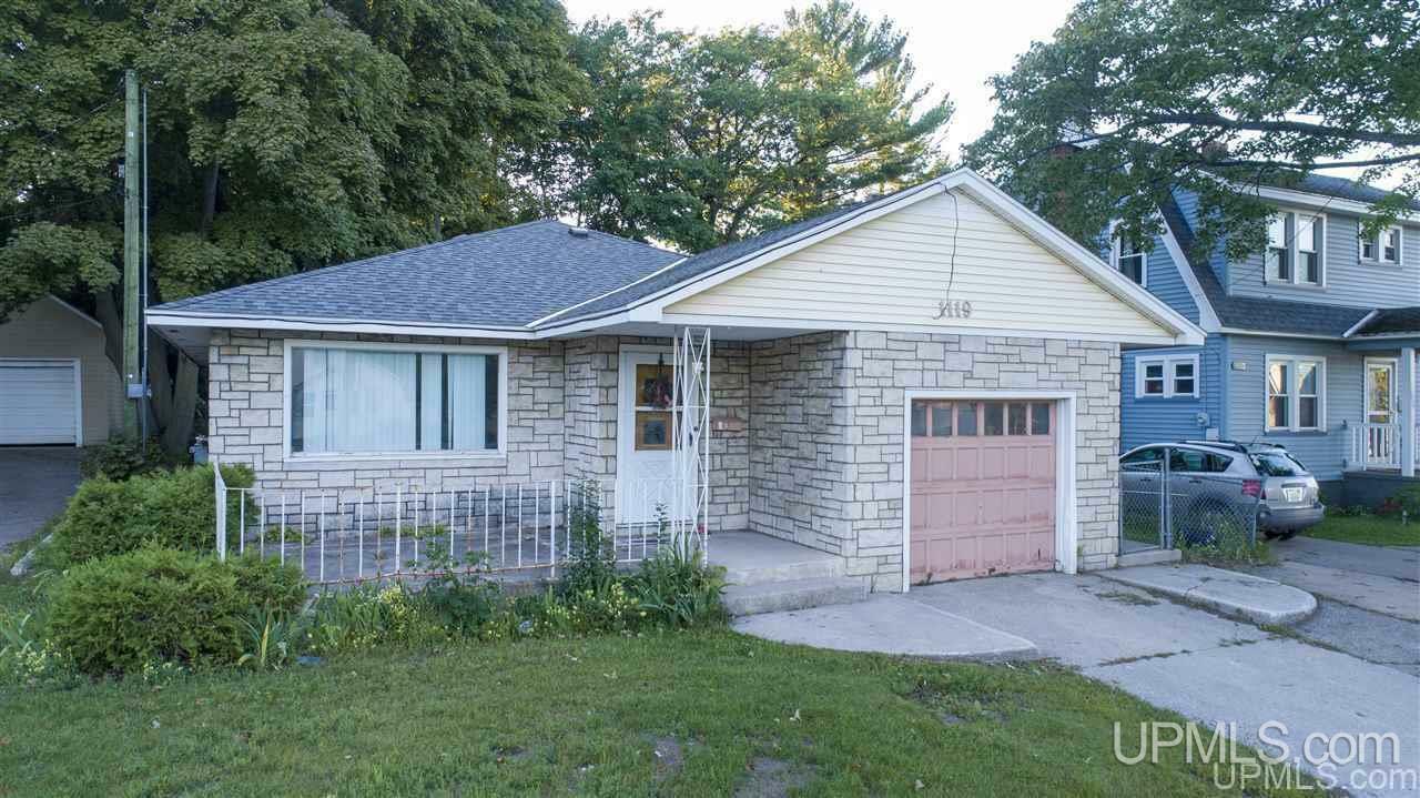 Property Photo:  1119 Presque Isle Ave  MI 49855 