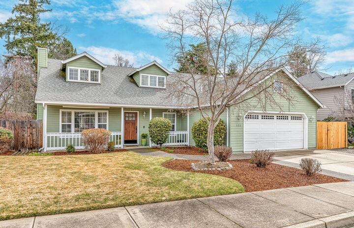 531 Hoover Park Drive  Medford OR 97504 photo