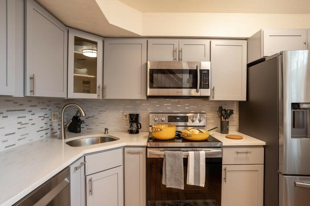 Property Photo: 189 Tall Oaks A MA 02190