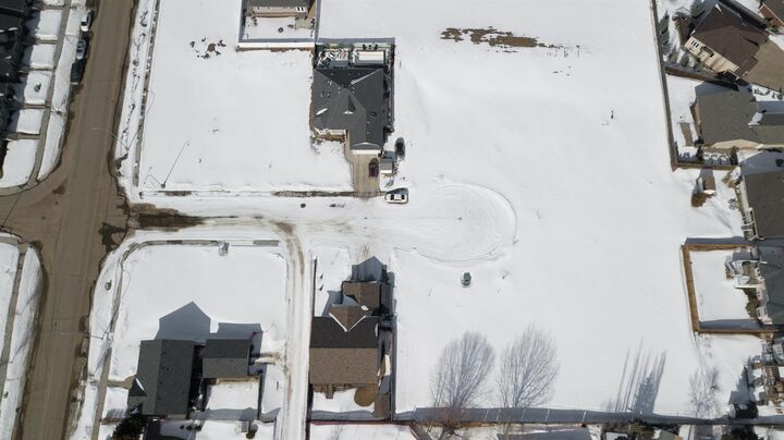 Property Photo: 7202 44 Avenue Close AB T4V 5E1