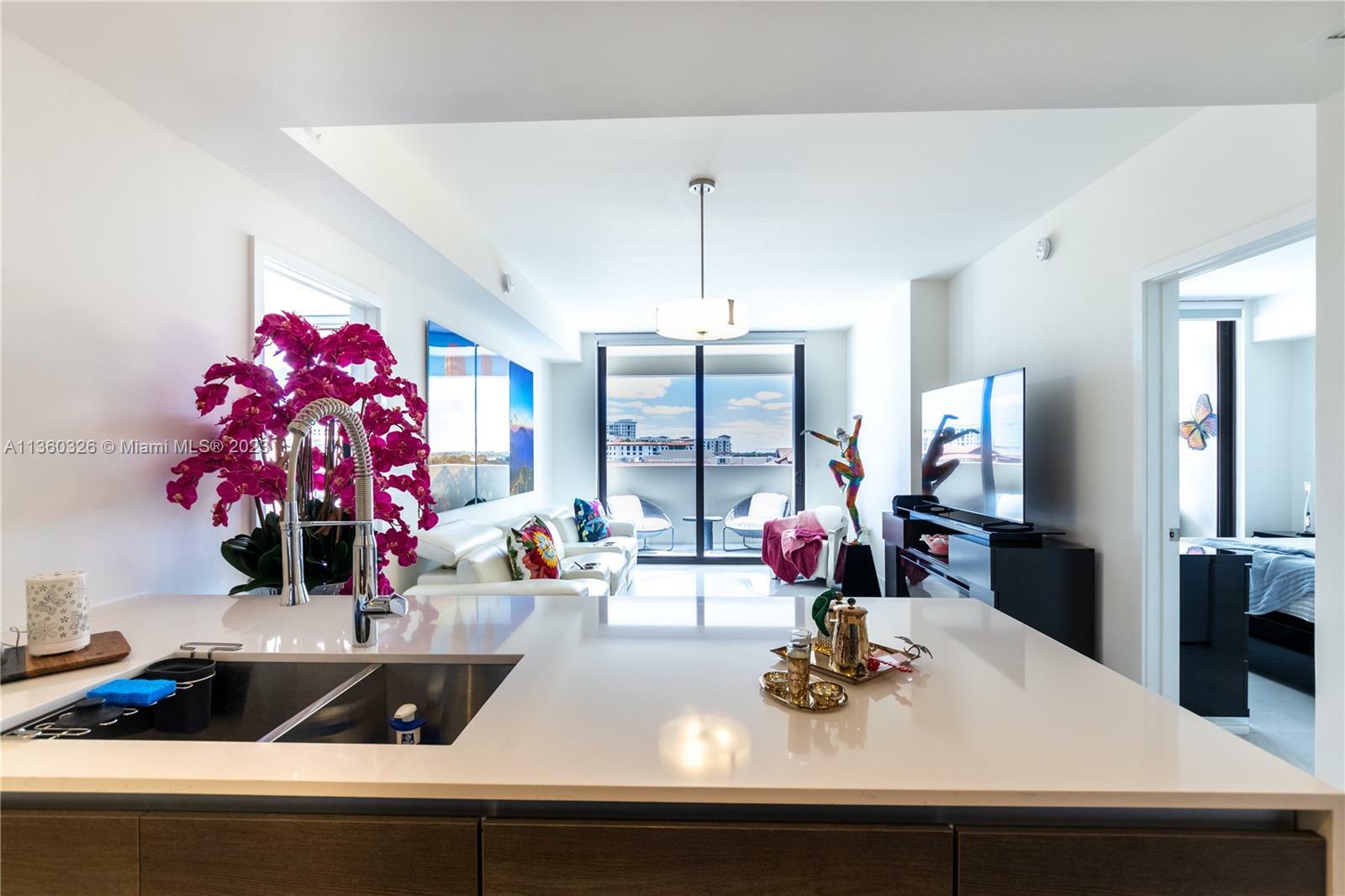 Property Photo: 301 Altara Ave 613 FL 33146