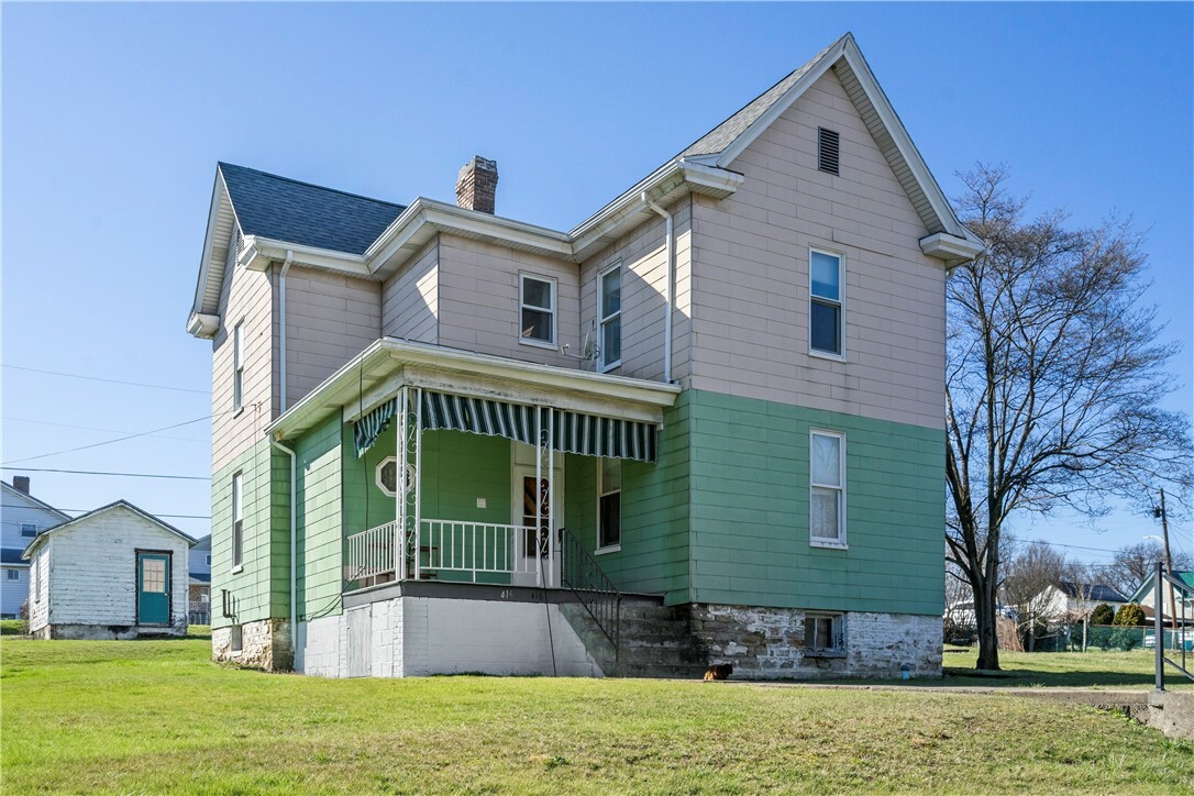 Property Photo:  416 East Ave  PA 15413 