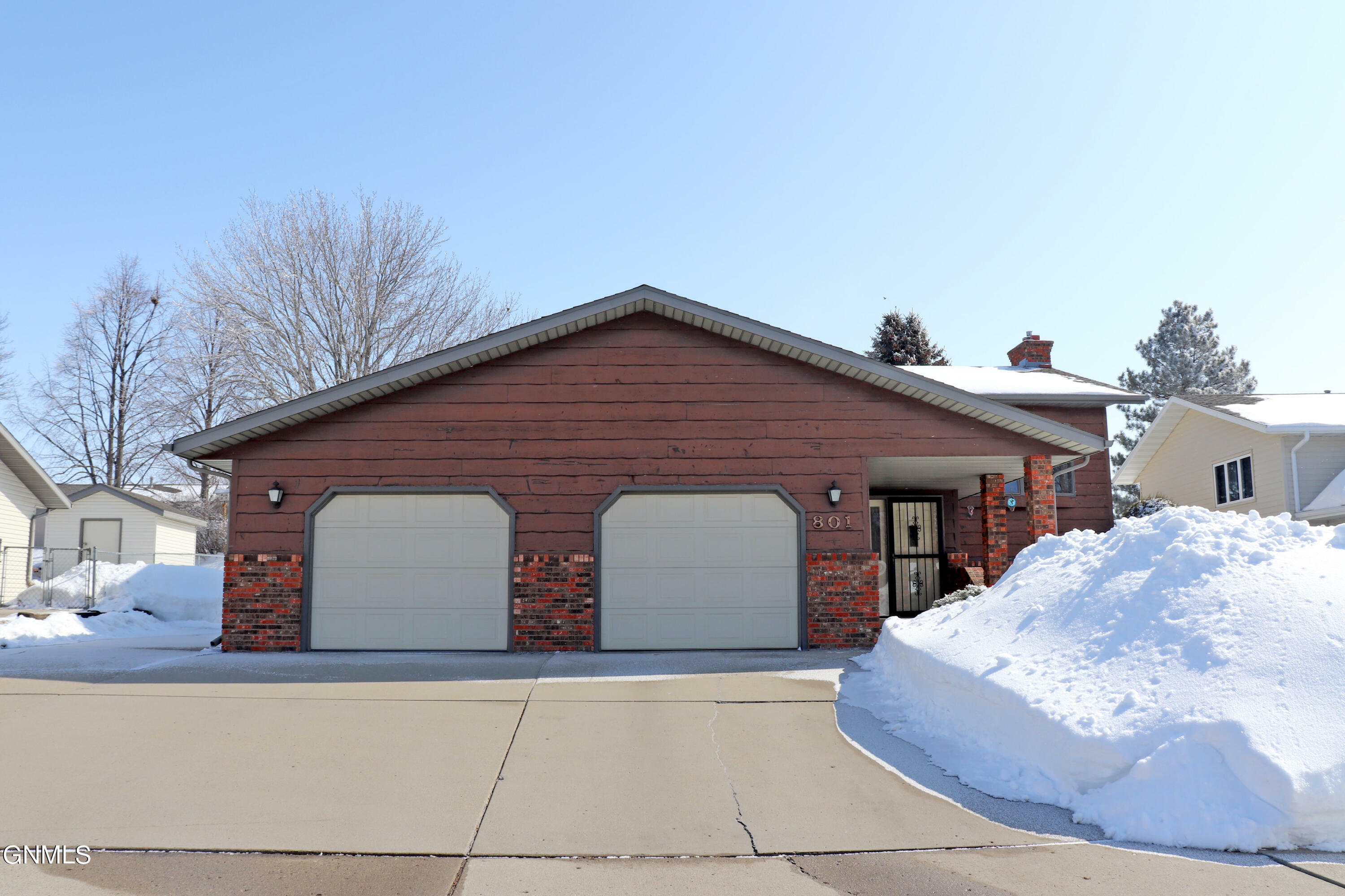 Property Photo:  801 31st Street  ND 58501 