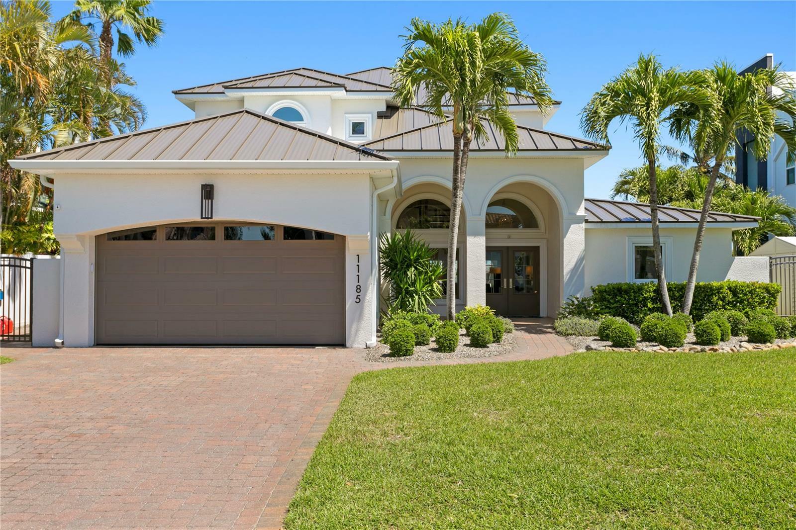 Property Photo: 11185 8th Street E FL 33706