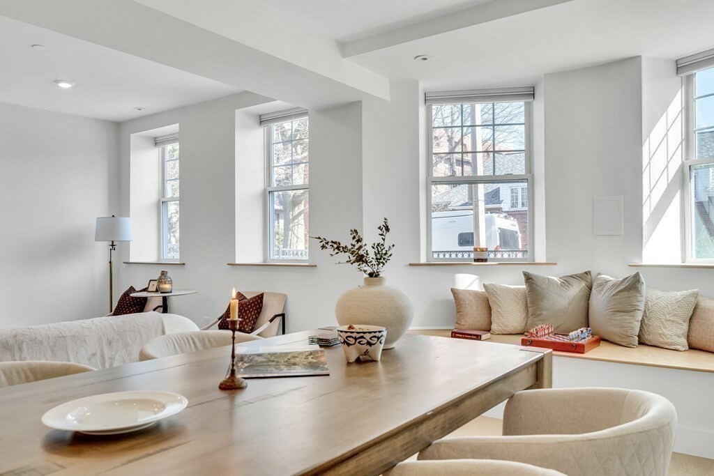 Property Photo: 118 Pleasant St B MA 02446