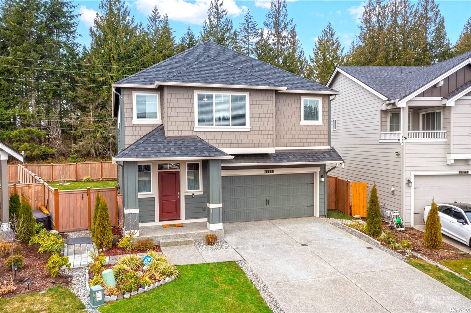 Property Photo:  15274 198th Avenue Ct E  WA 98391 