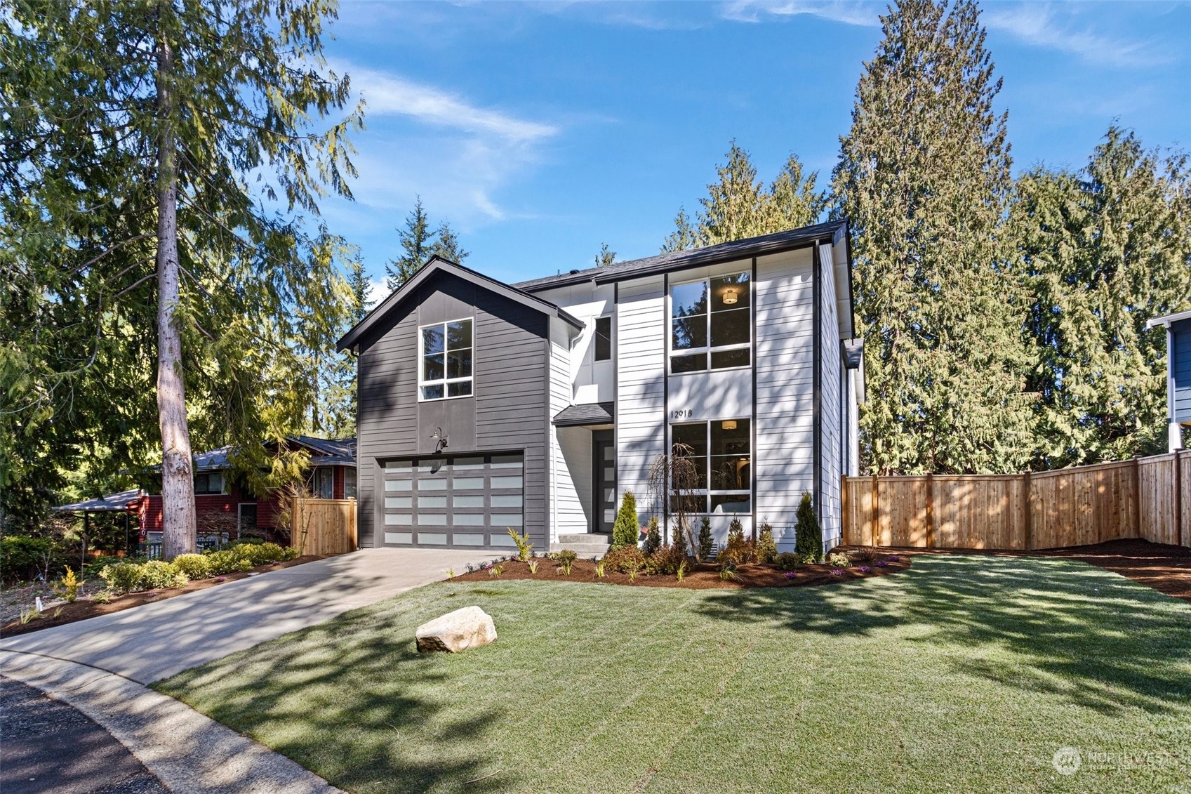 Property Photo:  12918 NE 78th Place  WA 98033 