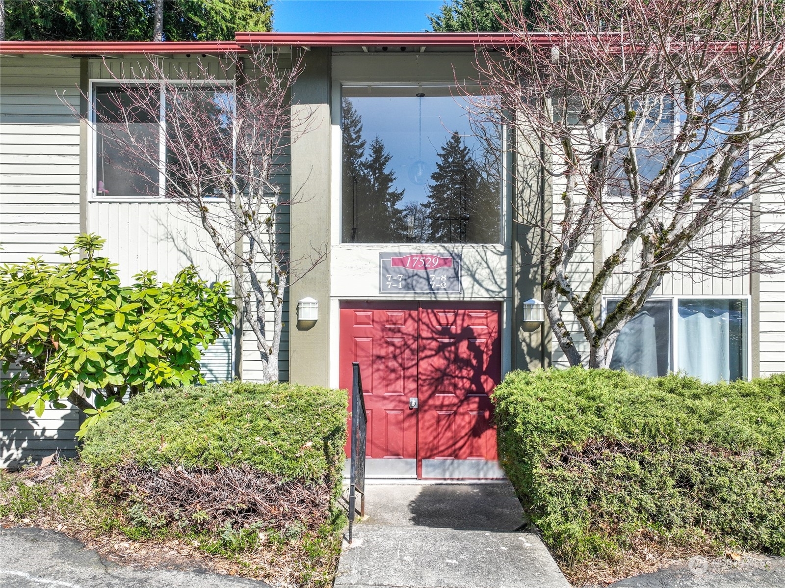 Property Photo:  17529 151st Avenue SE 7-8  WA 98058 